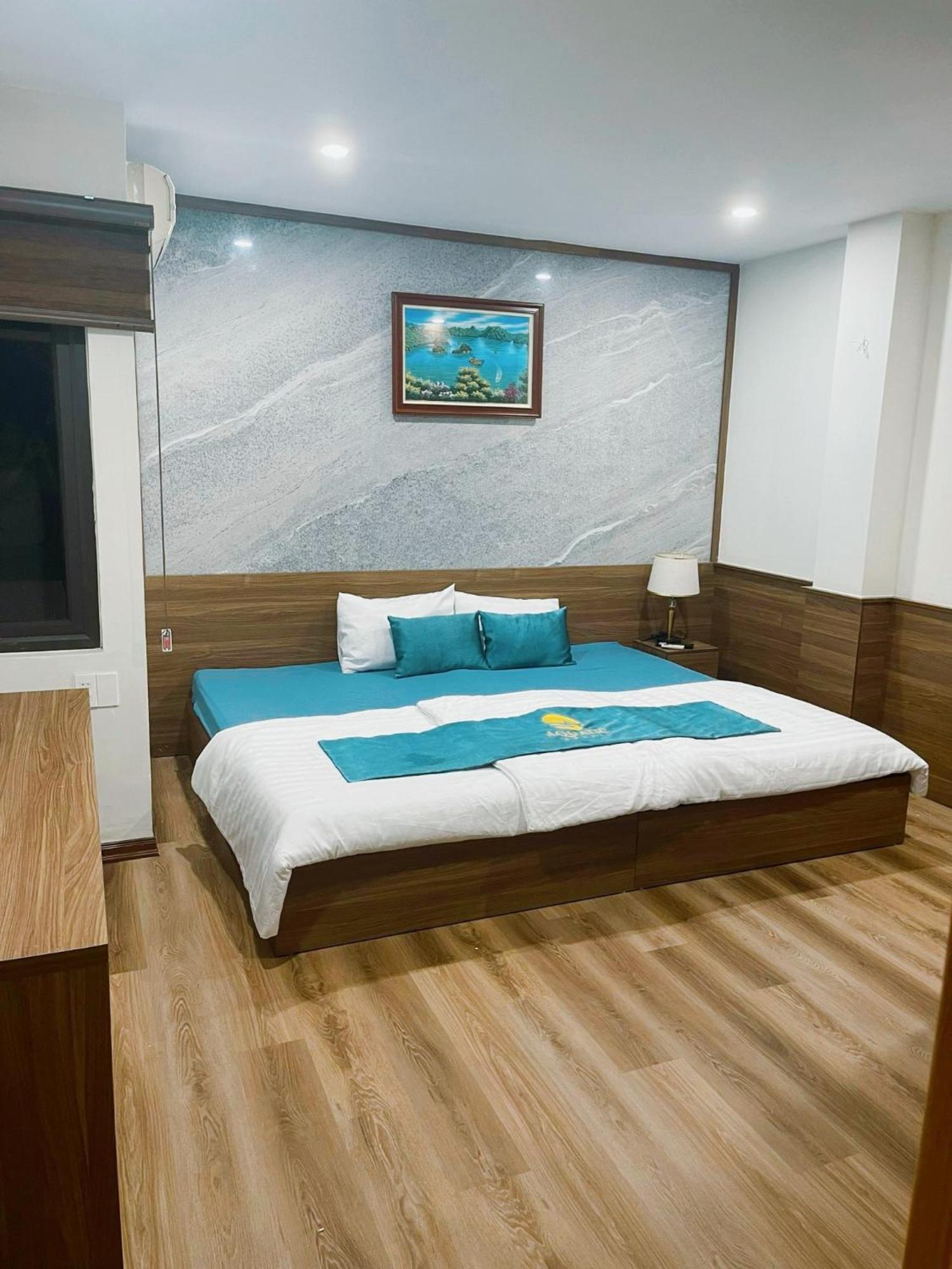 Aquatic Hotel Cat Ba Cat Ba Island Екстер'єр фото